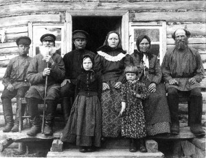 Крестьянская семья. Рязанская губ., Касимовский у., с. Увяз. 1910